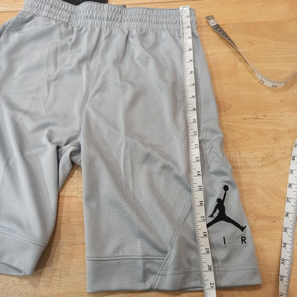 Nike Air Jordan Dri-Fit Triangle Basketball Shorts Grey men’s S, NWT - Picture 16 of 16